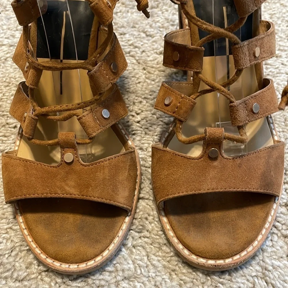 Dolce Vita Women Lyndon Strappy Thick Heels Size 8.5 Gladiator Contemporary